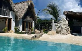 Blue Beach Eco-Hotel By Sanfabini
